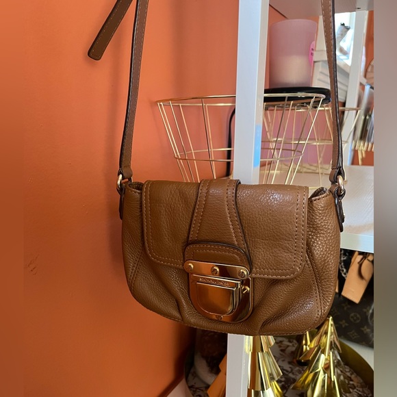 🤎🤎Small Michael Kors Messenger Bag🤎🤎 - Picture 4 of 13
